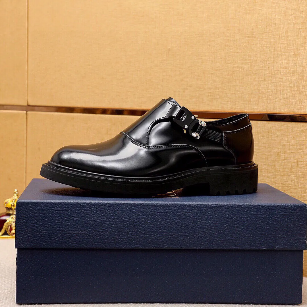 Men's men's shoes 💰600 💐"Dior" Dior 🇮🇹🇮🇹 counter synchronization Top purchasing agent 🔍🔍Men's 2⃣️0⃣️2⃣️5⃣️Business leather shoes Original open-edge beads imported from Italy, fully imported cow leather lining, sole: original T men's shoes 💰U outsole, exclusive movable molded sole, super comfortable, original factory follow-up goods, 🔍🔍high quality, can be entered and exited the counter at will, welcome to compare. Regular size 39-44 (customized at 38.45🉑️) 3 colors🉑️ to choose from